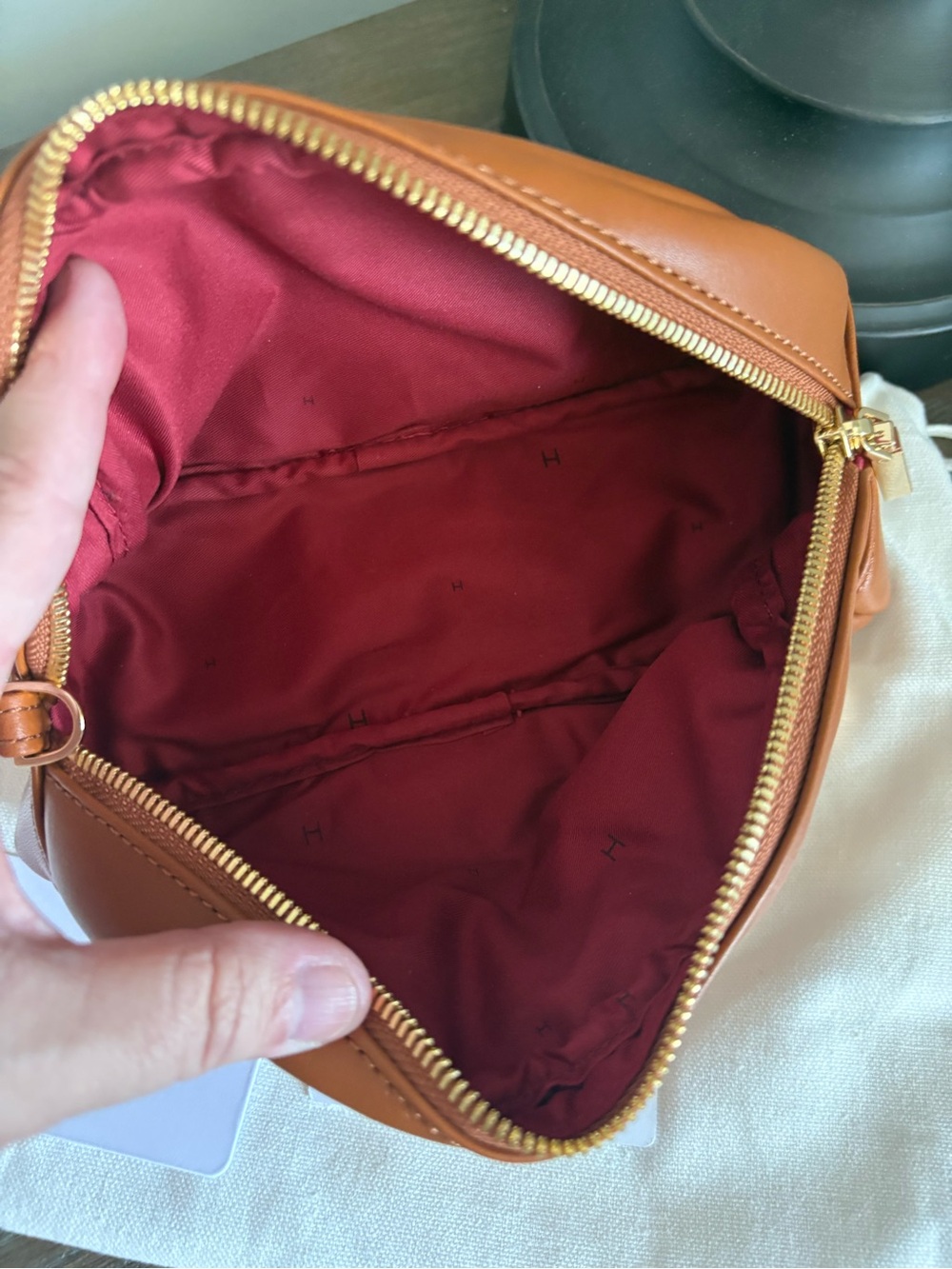 Hammitt Shelley Pouch Cocoa/Gold - Picture 5 of 7